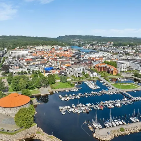 Kristiansand, Bystranda 59m2, 2 Soverom, 6 Senger